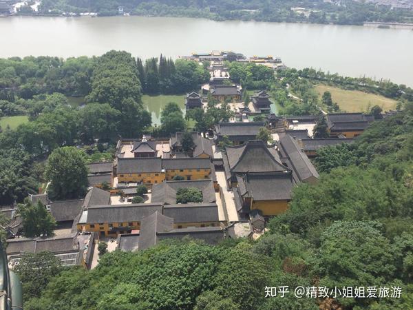 江苏镇江焦山风景区:1800多年的定慧寺和皇家建筑风格的寺院