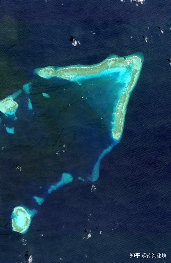 最新卫星照显示,南沙牛轭礁有不少船只集结,是准备填岛吗?