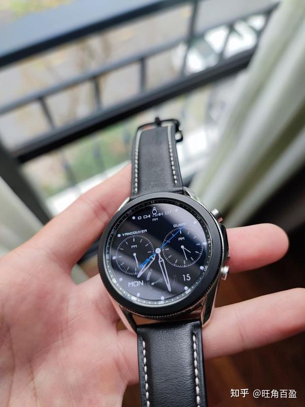 三星galaxy watch3 冷山灰兼具潮品颜值的最智能手表