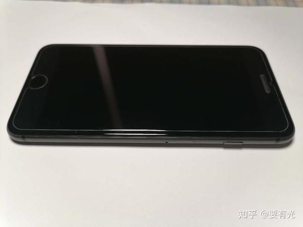 iphone 8p 港版 64g 深空灰 2018年 二月底购入 手机边缘略有磕碰