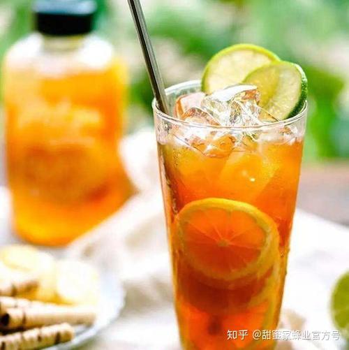 蜂蜜茶饮:金桔蜂蜜柠檬茶