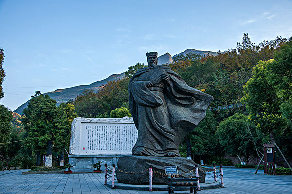 风箱峡悬棺,奉节古城,八阵图,鱼复塔,古栈道,风箱峡,粉壁墙,孟良梯