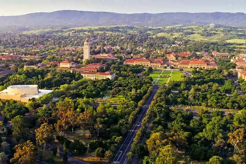 帕罗奥图(palo alto)坐落于旧金山湾区,隶属于圣克拉拉县(santa clara