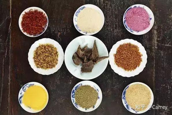 香料是古代西亚地区陆路贸易的重要商品,也是阿拉伯人输往两河流域的