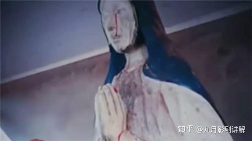 圣母石像再次显灵 血泪从眼睛指尖渗出