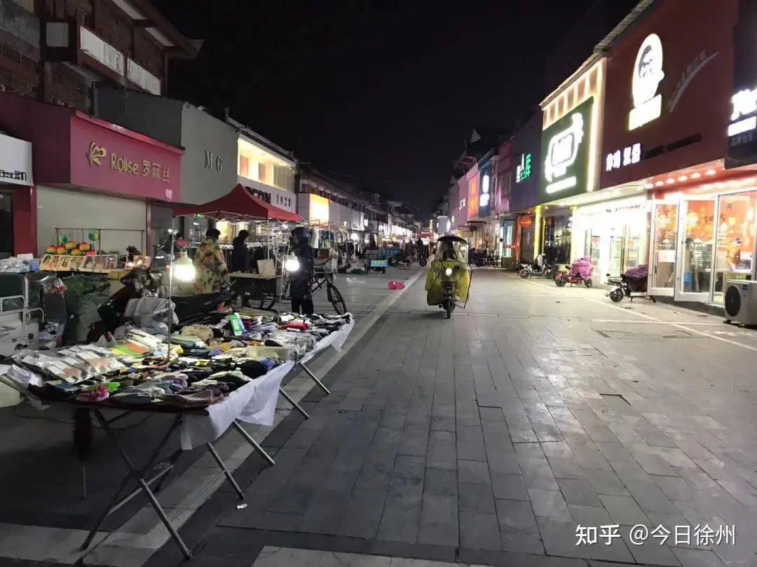 沛县汉街夜市营业了沛县人的快乐又回来了