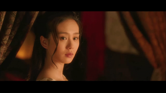 近期杨幂和刘亦菲俩家的粉丝争吵的很厉害,等到绣春刀上映的时候