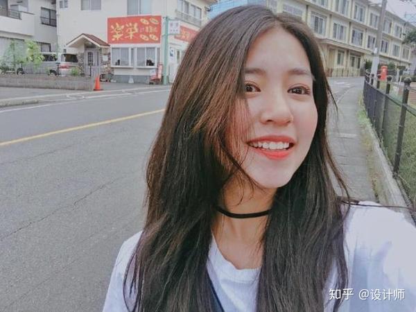 女生自拍照怎么拍:12个自拍拍照姿势,帮你解锁好看自拍照