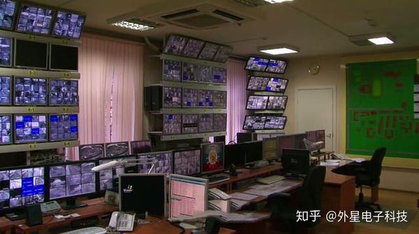 五角大楼内部某部门办公室一角 除了以上的内部机构以外,五角大楼
