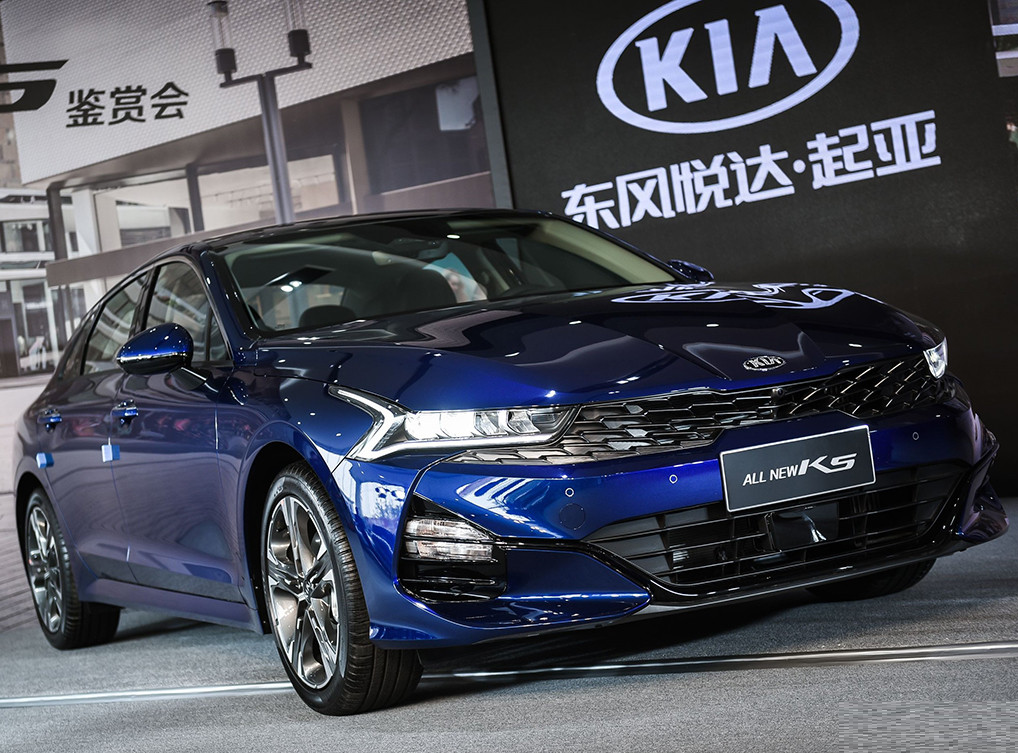 2021款全新起亚k5,2021款起亚k5凯酷 连续7个月销量"三位数",被寄予厚望的起亚k5凯酷,到底
