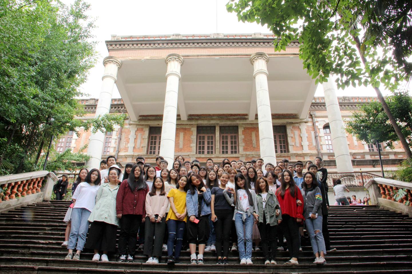 那么,云南大学国际学院1 3国际留学项目是