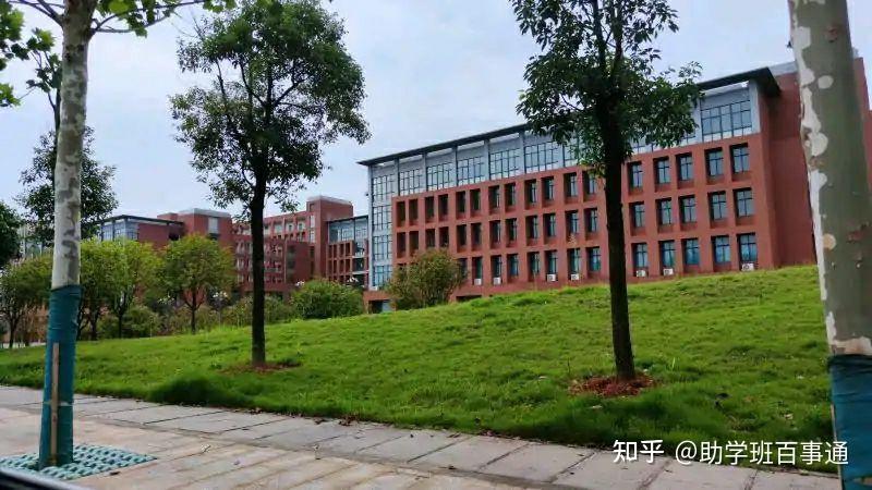 湖北商贸学院专科咸宁校区怎么样