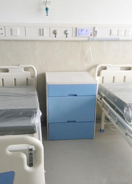 床头柜式共享陪护床,共享陪护椅,医院共享折叠床让夜间陪护更舒适篇