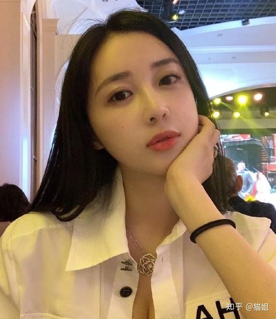 潘玮柏的网红妻子luna宣云明显整容脸整容脸为什么这么受欢迎