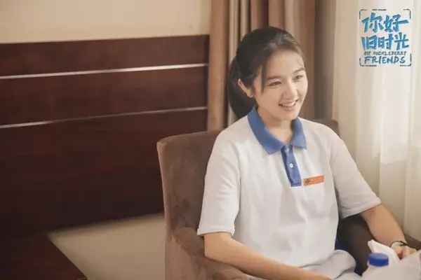 穿起校服的李兰迪,就是你我高中都会遇见的同学模样.