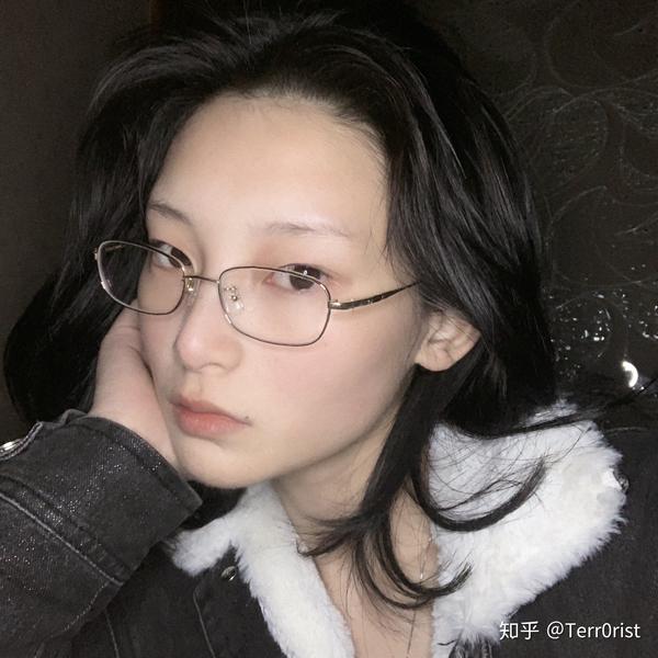 什么长相的女生会显得凶?