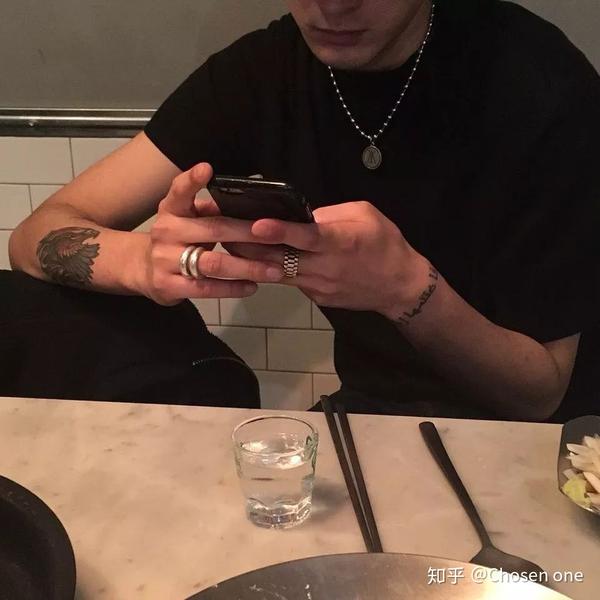 有什么适合男生的微信头像?