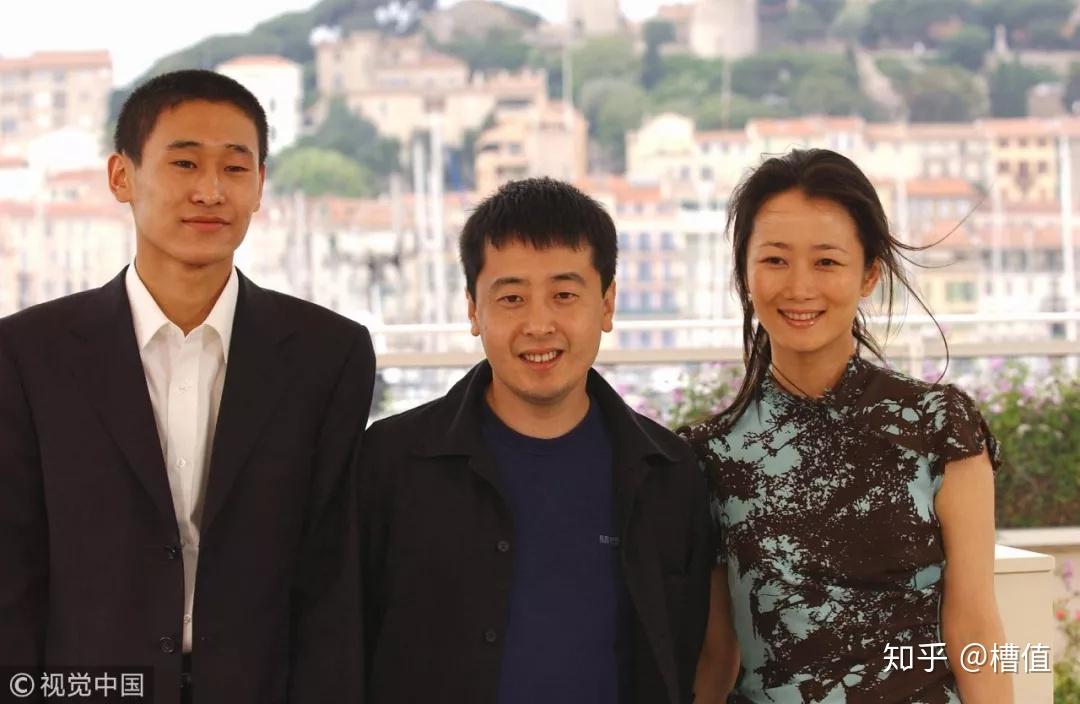2002年5月23日,第55届戛纳电影节,贾樟柯,赵涛出席《任逍遥》首映式看电影电视剧用什么播放器好 2002年5月23日,第55届戛纳电影节,贾樟柯,赵涛出席《任逍遥》首映式看电影电视剧用什么播放器好