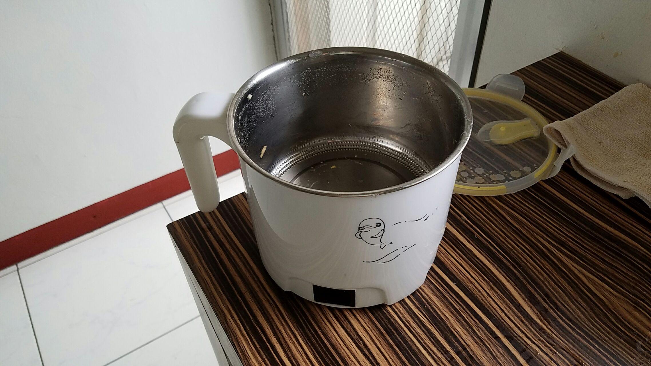 在容量一个小条件电锅的美食下做出相对美a容量只有空间图片