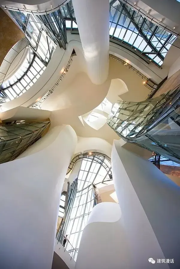 解构主义建筑-弗兰克盖里-毕尔巴鄂古根海姆博物馆