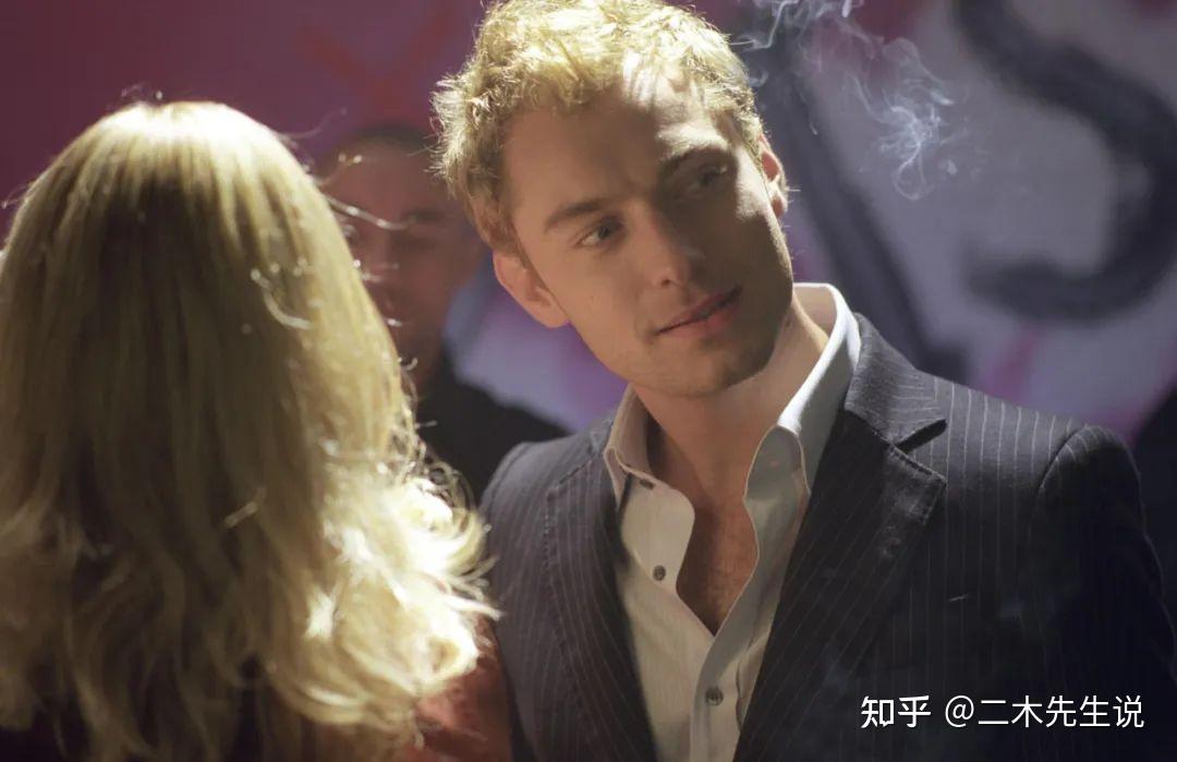 盛世美颜裘德洛可以说是因为貌美如花被称为超级美男子的男人,32岁的