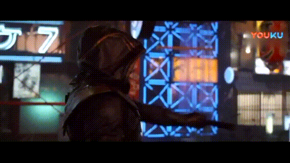 三,本次的marvel studios的logo灰飞烟灭,呼应的复联3的结局.