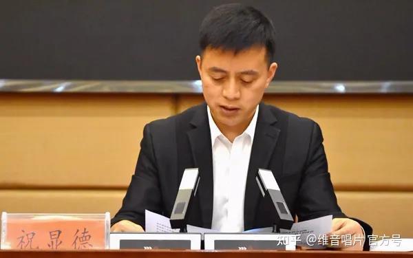 每次想起你的笑容 就《好想到镇远看你》