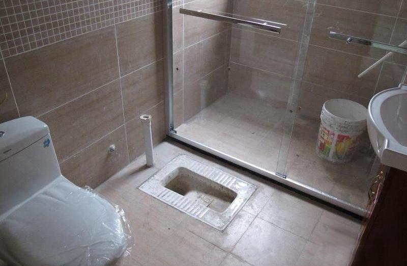 非下沉式卫生间怎样安装蹲便器