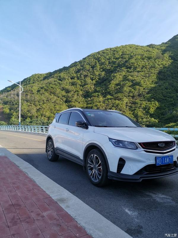 东山岛游记,缤越正面迎着阳光,好风景配靓车