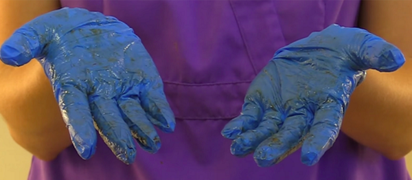 戴手套可以防病毒,那么如何正确的脱手套?
