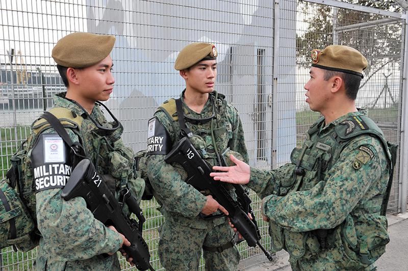 一个城邦的军事自信-新加坡武装部队