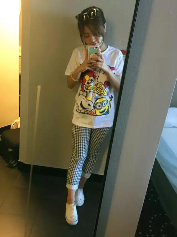 娇小的女生只能穿甜美风格吗?