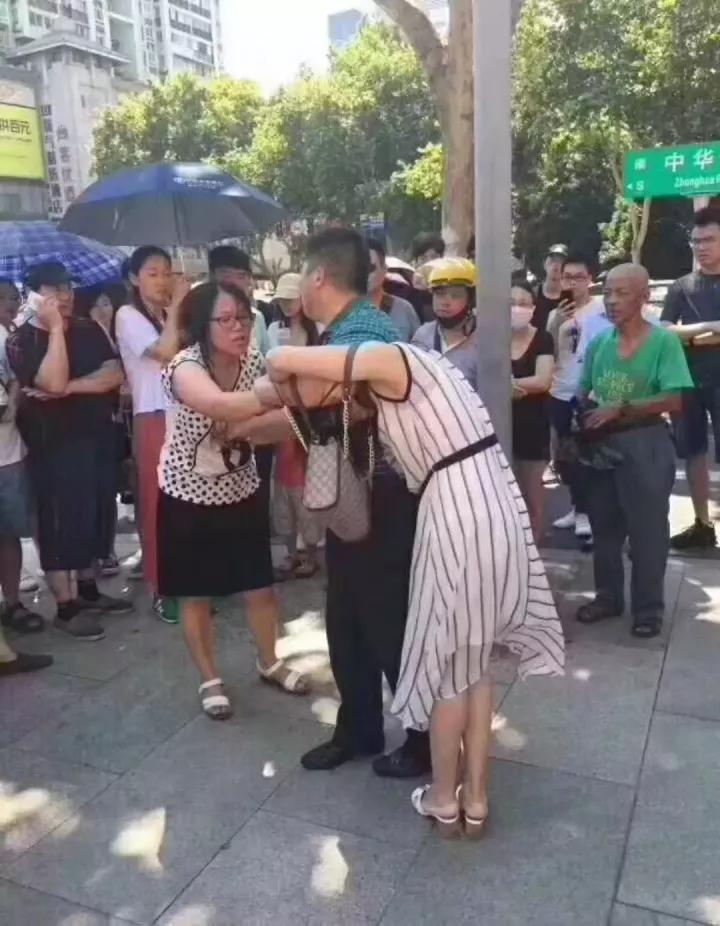 南京原配怒抓小三什么样的男人最容易变心