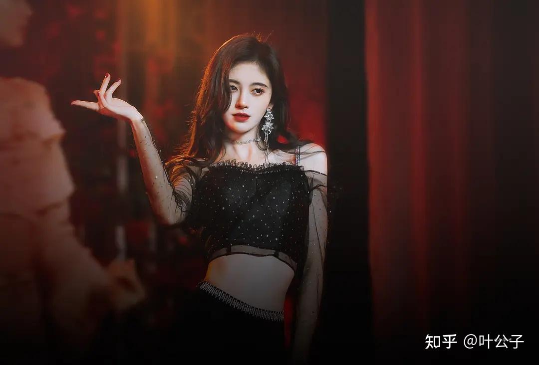 鞠婧祎的黑红上位史踩着四千年美女成名她才是人间清醒