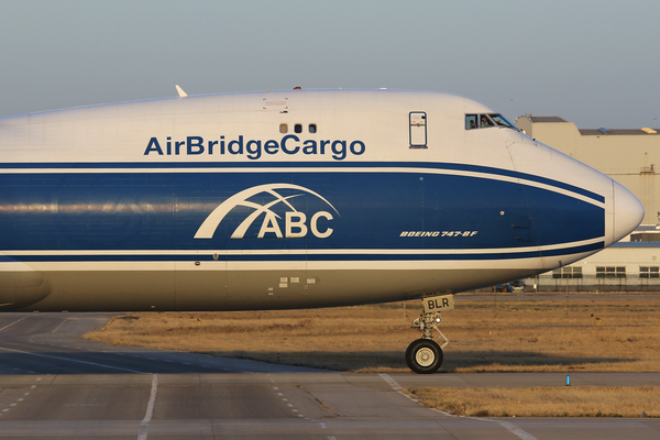 俄罗斯空桥货运航空波音747-8f/常硕