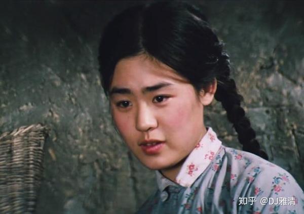 图为丛珊在《牧马人》中扮演秀芝.