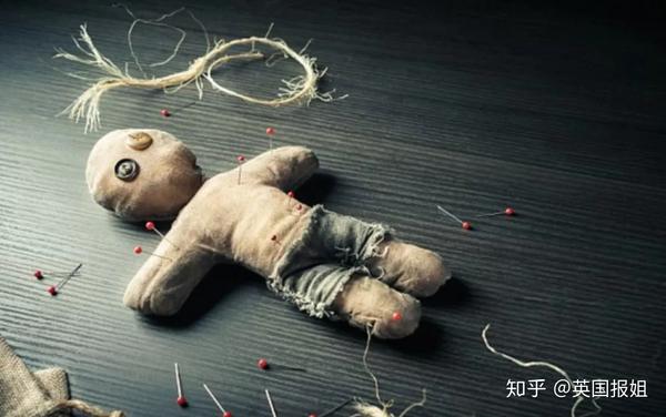 扎小人也是巫毒信仰的一种习俗