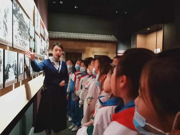 【博乐园】平凉市博物馆开展"党的故事我来讲"红领巾讲解员系列活动第
