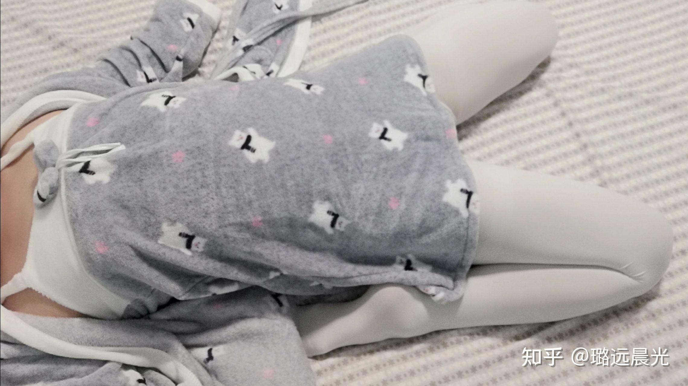 男孩可以穿白色连裤袜吗