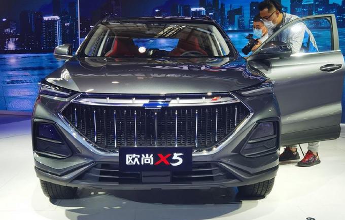 紧凑型suv——欧尚x5正式开启预售,新车共推出8款车型,预售价格区间6