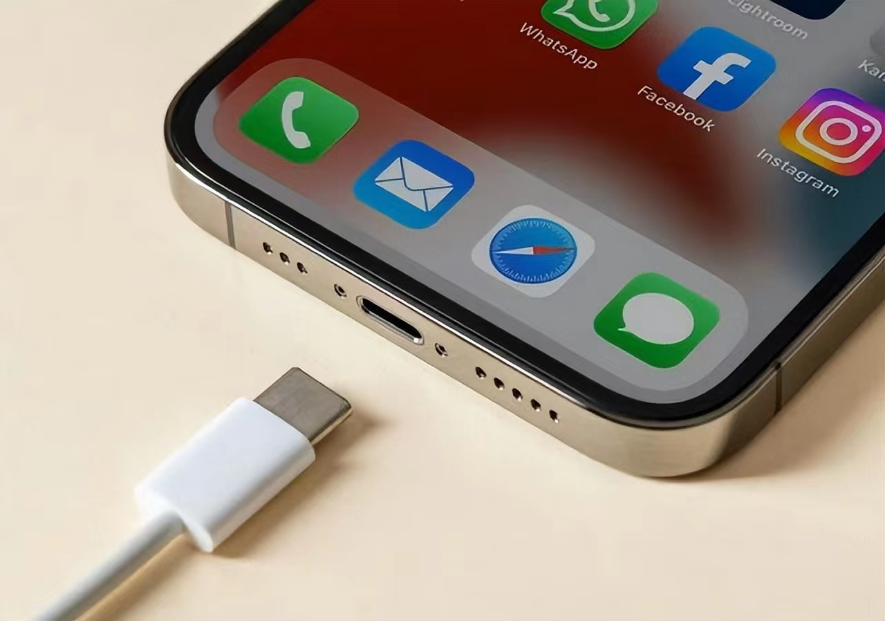 重新起跑分享 的想法: iphone换c口安卓不通用,已实锤 | 意料之中 a