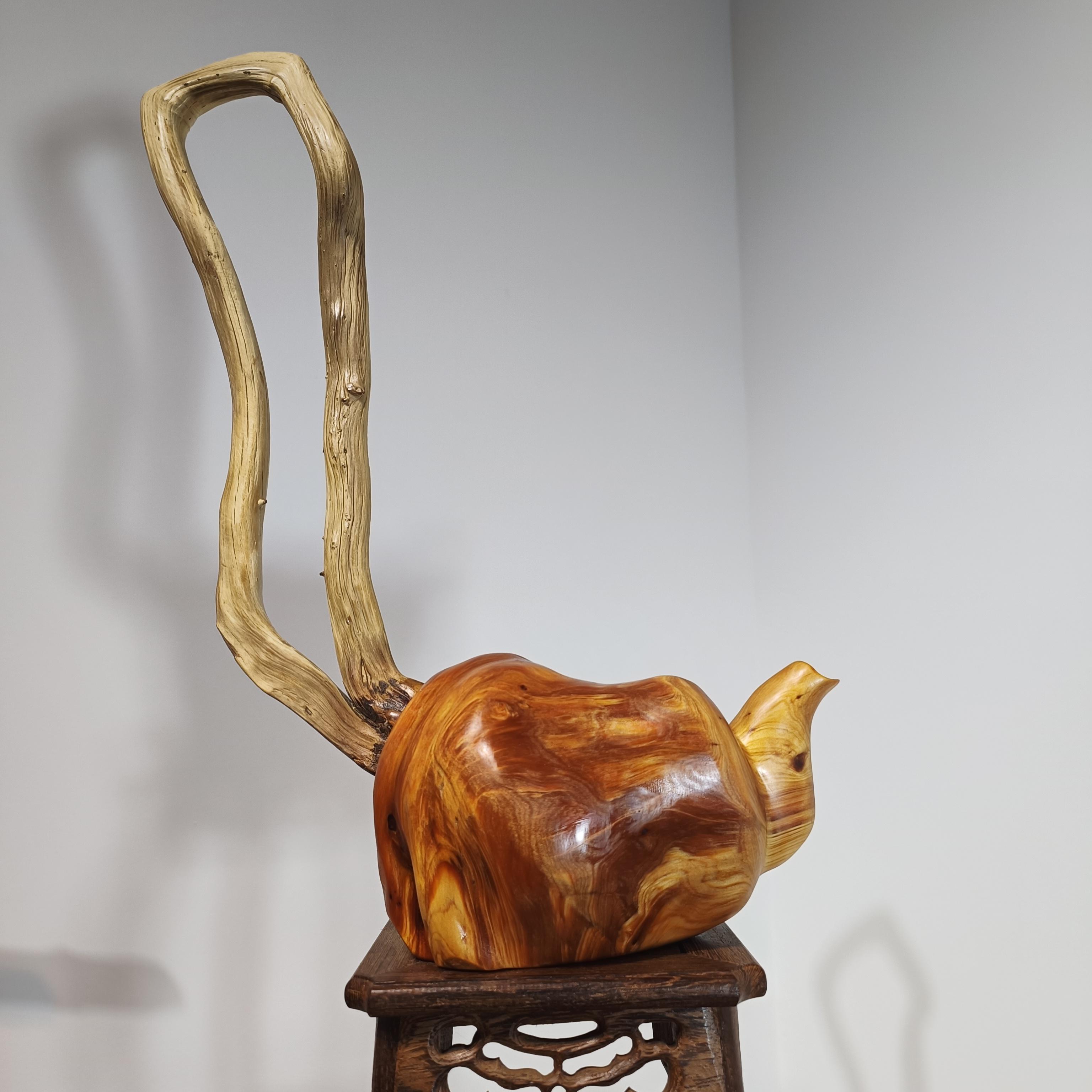 大伟崖柏鉴藏 的想法: 刚刚做好的个性艺术崖柏富贵壶,大自然的鬼斧神