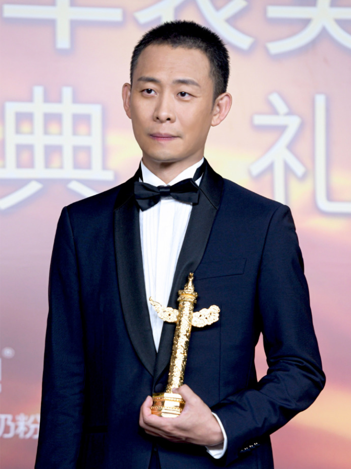 张译成就影帝大满贯真的是鸡毛飞上天了