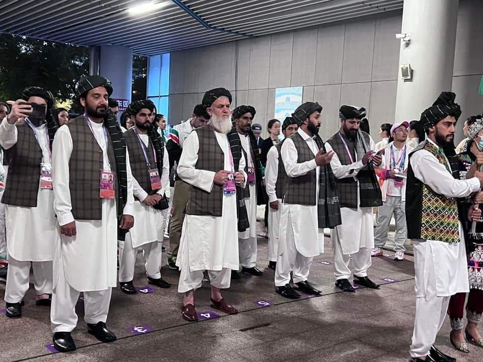 c-atp 的想法: 阿富汗亚运服装的变化