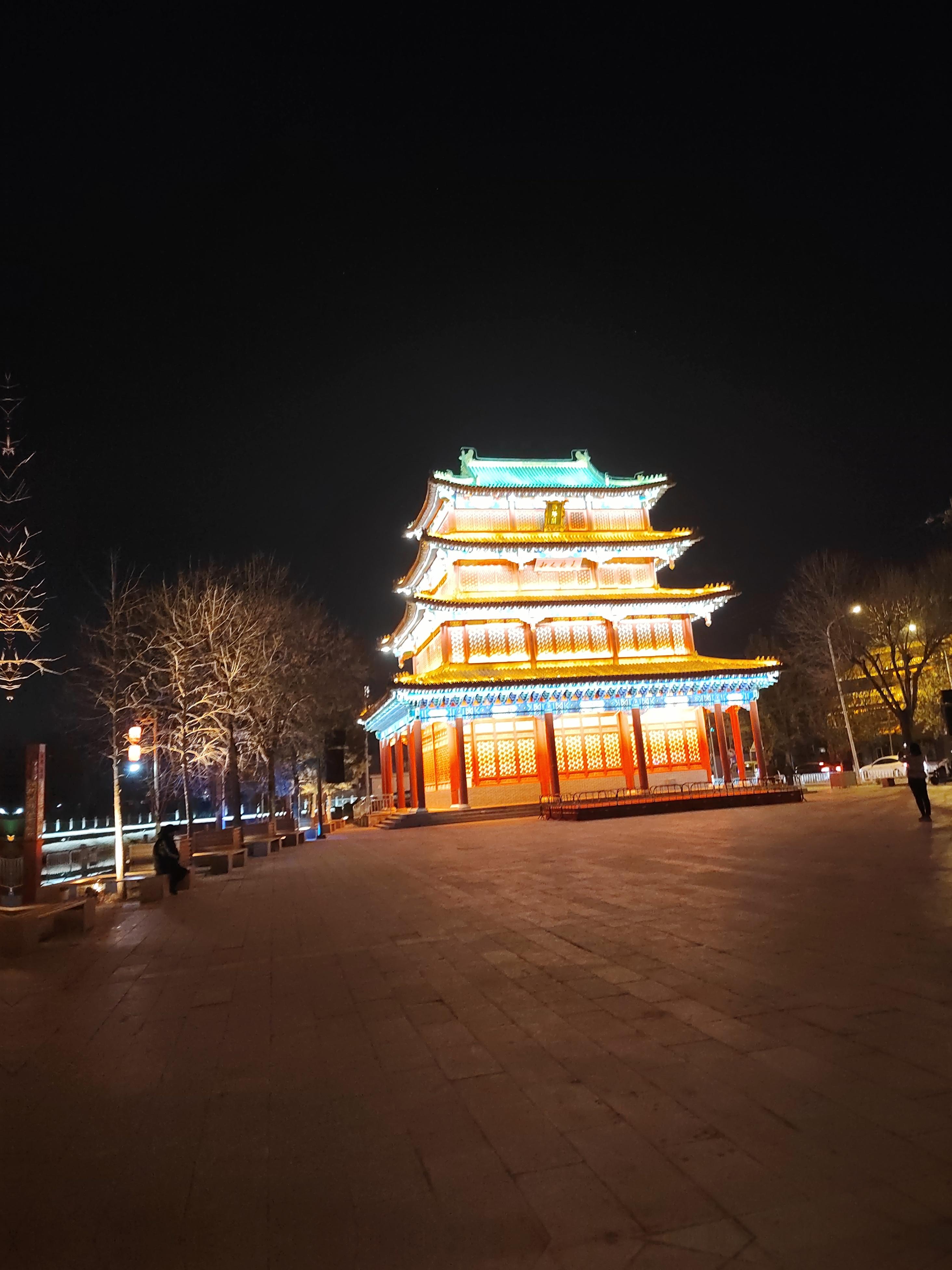 溜达 | 晚上的高碑店,通惠河边还是很漂亮的,溜溜弯,从烟火里到灯火里