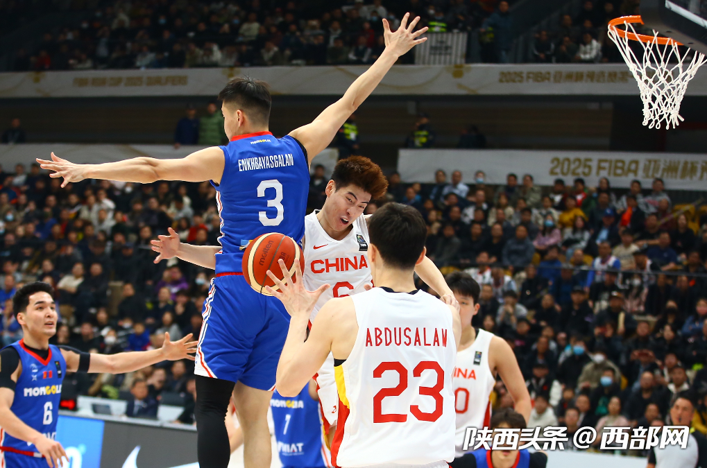 中国男篮轻松取下蒙古队亚洲杯预选赛首胜在22日进行的2025男篮亚洲杯