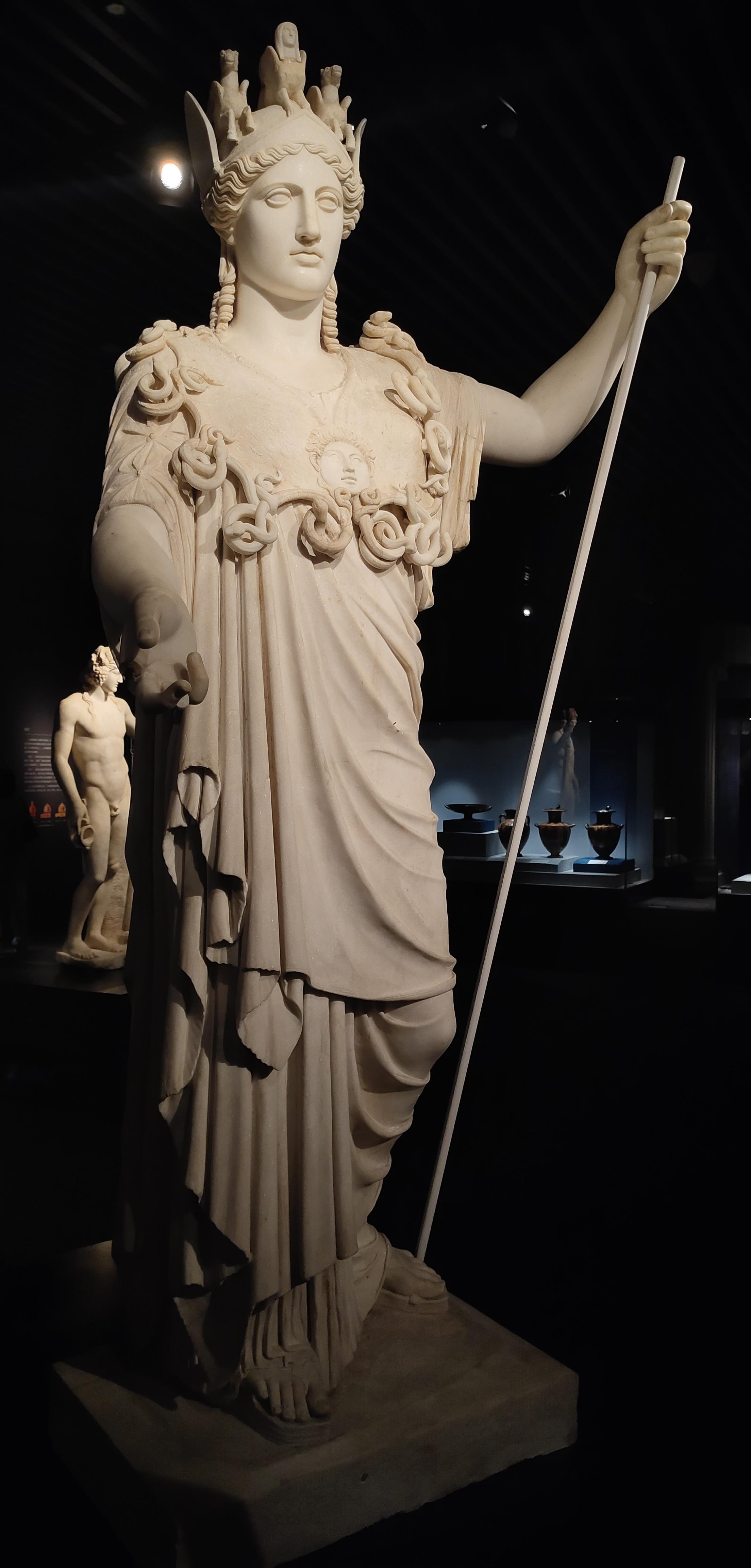 今天日食 的想法: 看到这尊雅典娜雕像