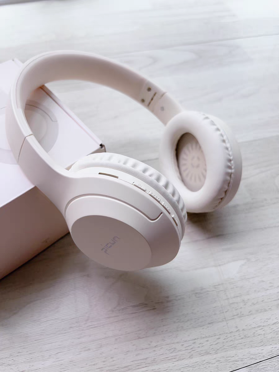 熊二 的想法: 秋天氛围感 | #可穿戴研究所 #耳机穿搭lo… - 知乎