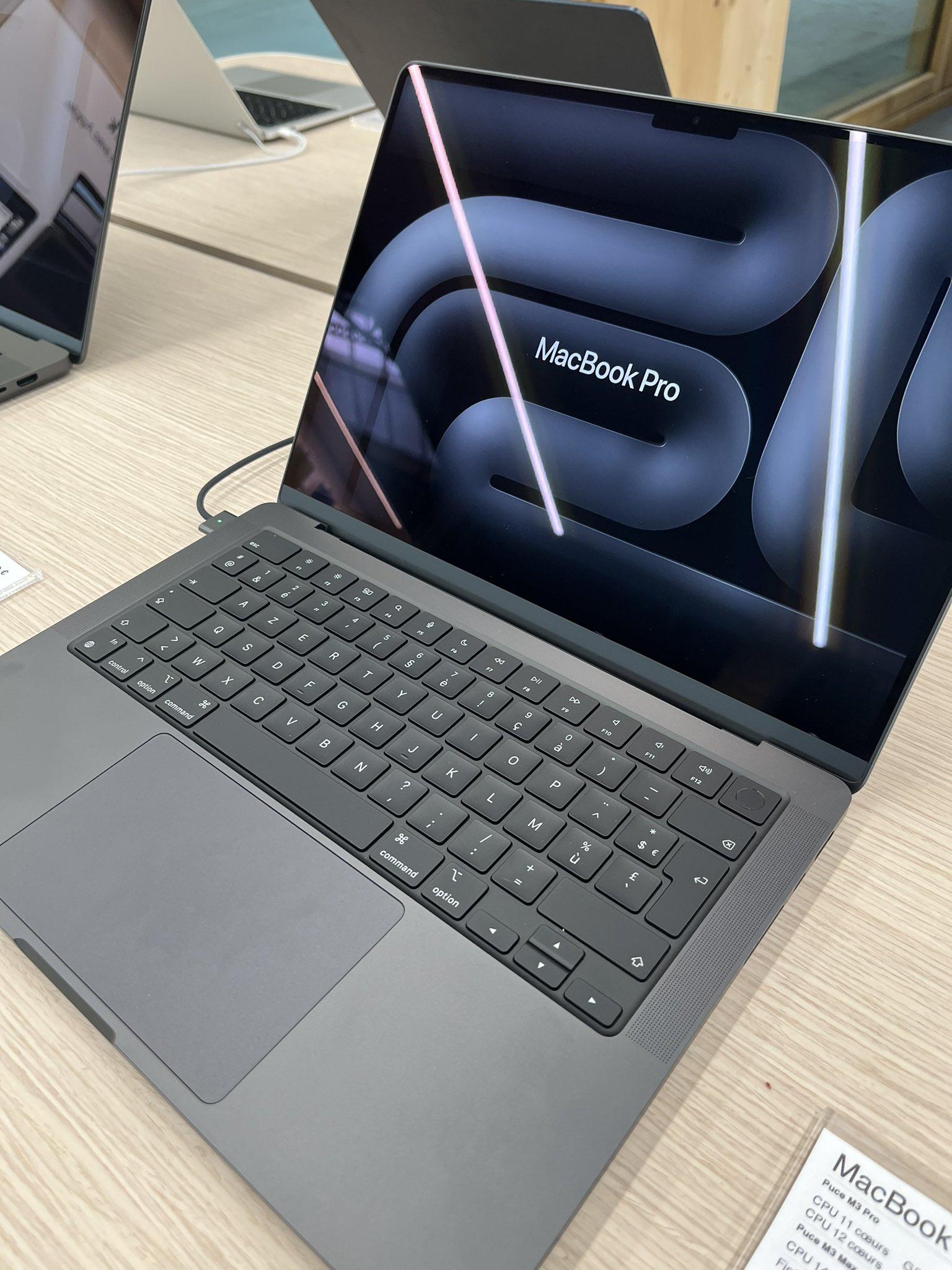 kaison 的想法: 新款 14 英寸和 16 英寸 macbook pro 的黑色绝对漂亮