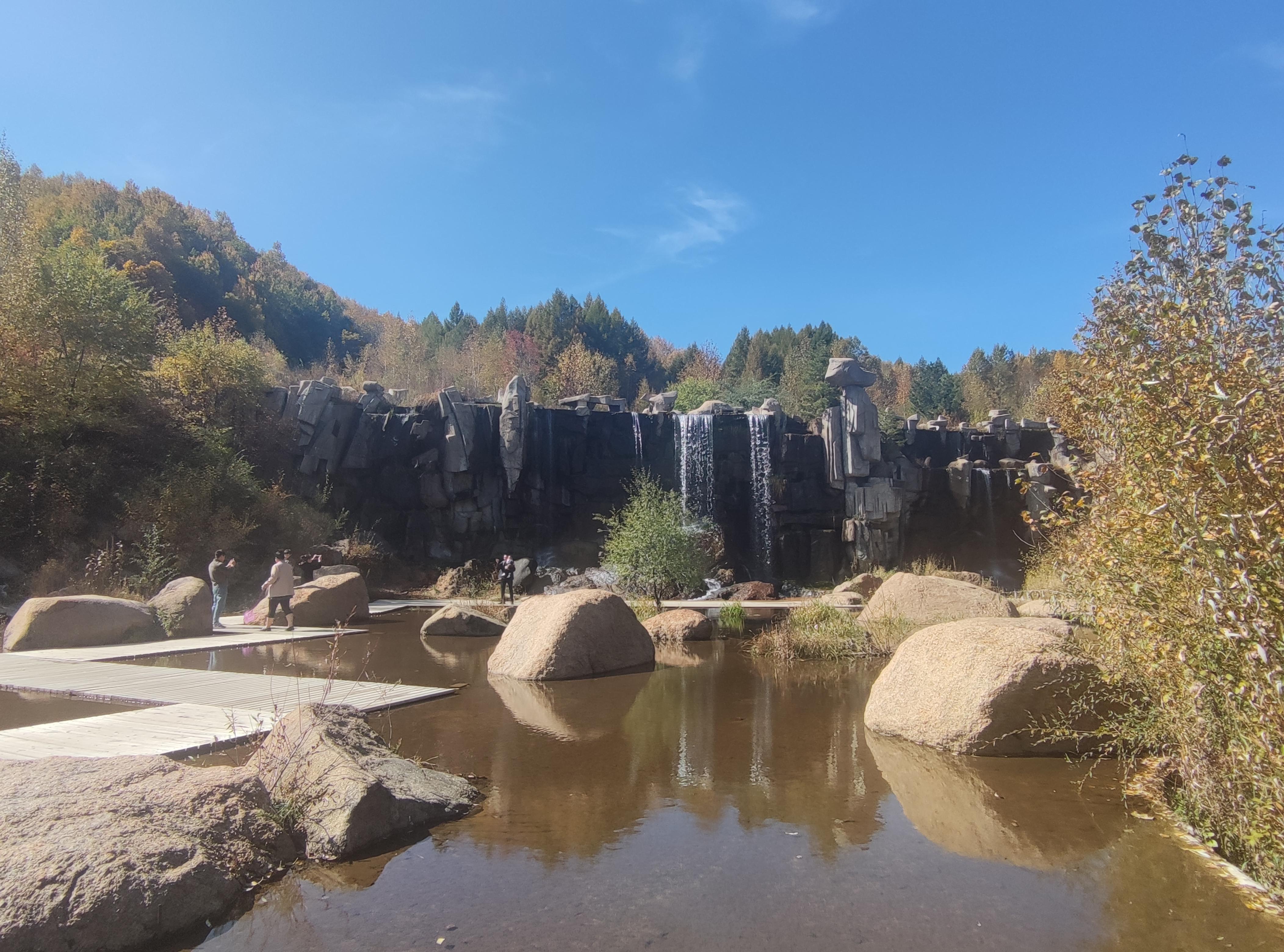 神酷数码 的想法: 赤峰道须沟秋景!